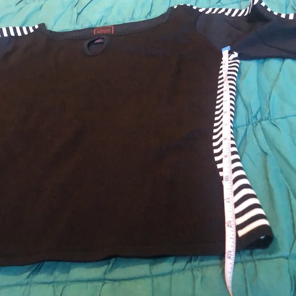 Colour Works Sweater Size Petite M - Picture 4 of 6